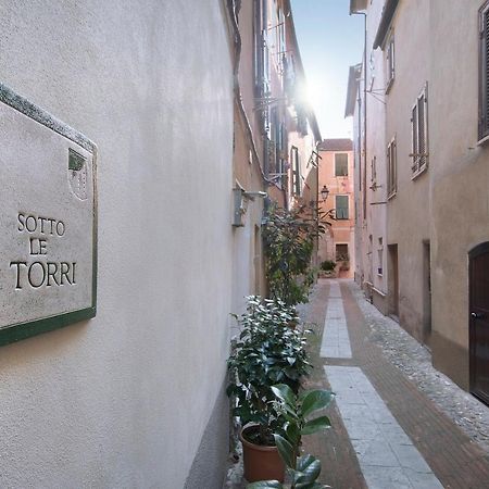 B&B Sotto Le Torri Albenga Exteriér fotografie