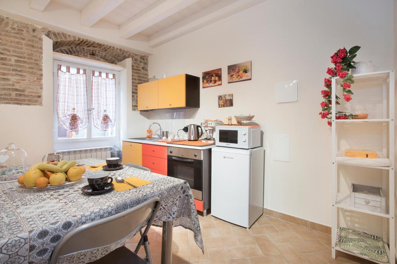 B&B Sotto Le Torri Albenga Exteriér fotografie