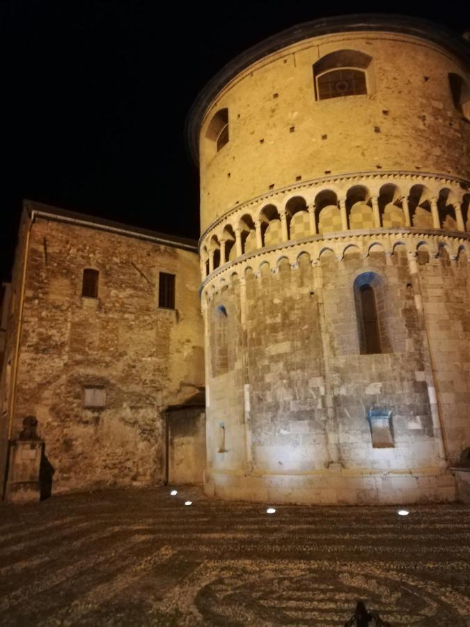 B&B Sotto Le Torri Albenga Exteriér fotografie